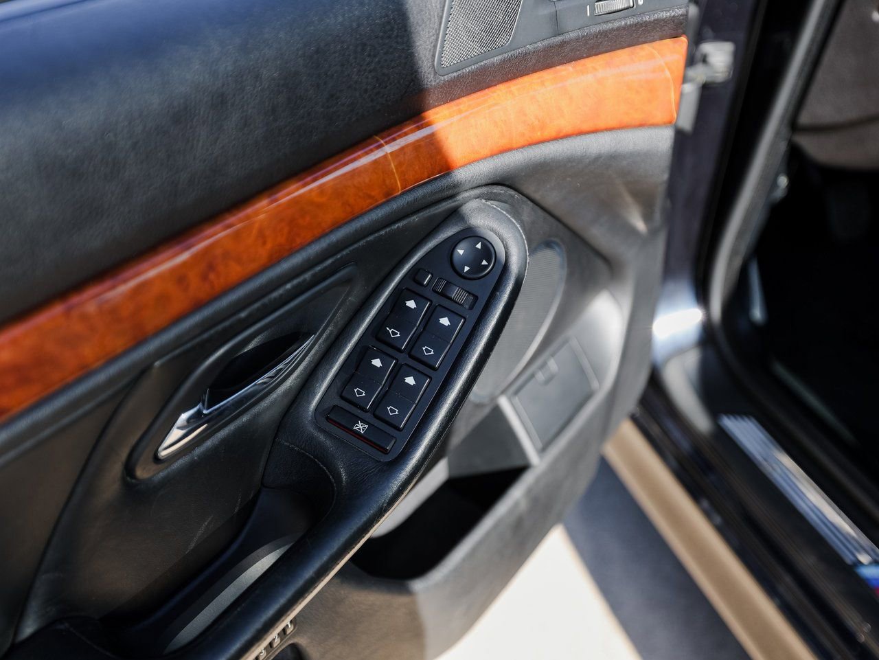 Used 2000 BMW M5 image 21