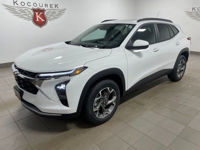 New 2026 Chevrolet Trax LT w/ Driver Confidence Package FWD image 3