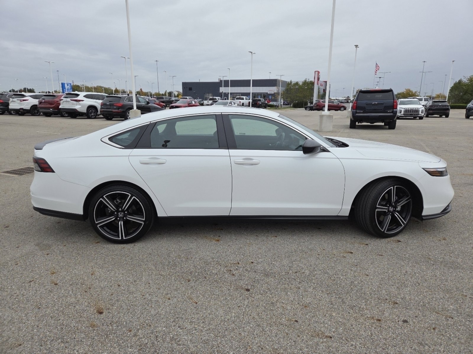Used 2025 Honda Accord Sport image 18