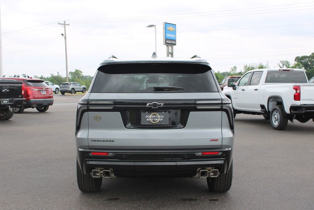 New 2026 Chevrolet Traverse RS w/ LPO, Floor Liner Package FWD image 8