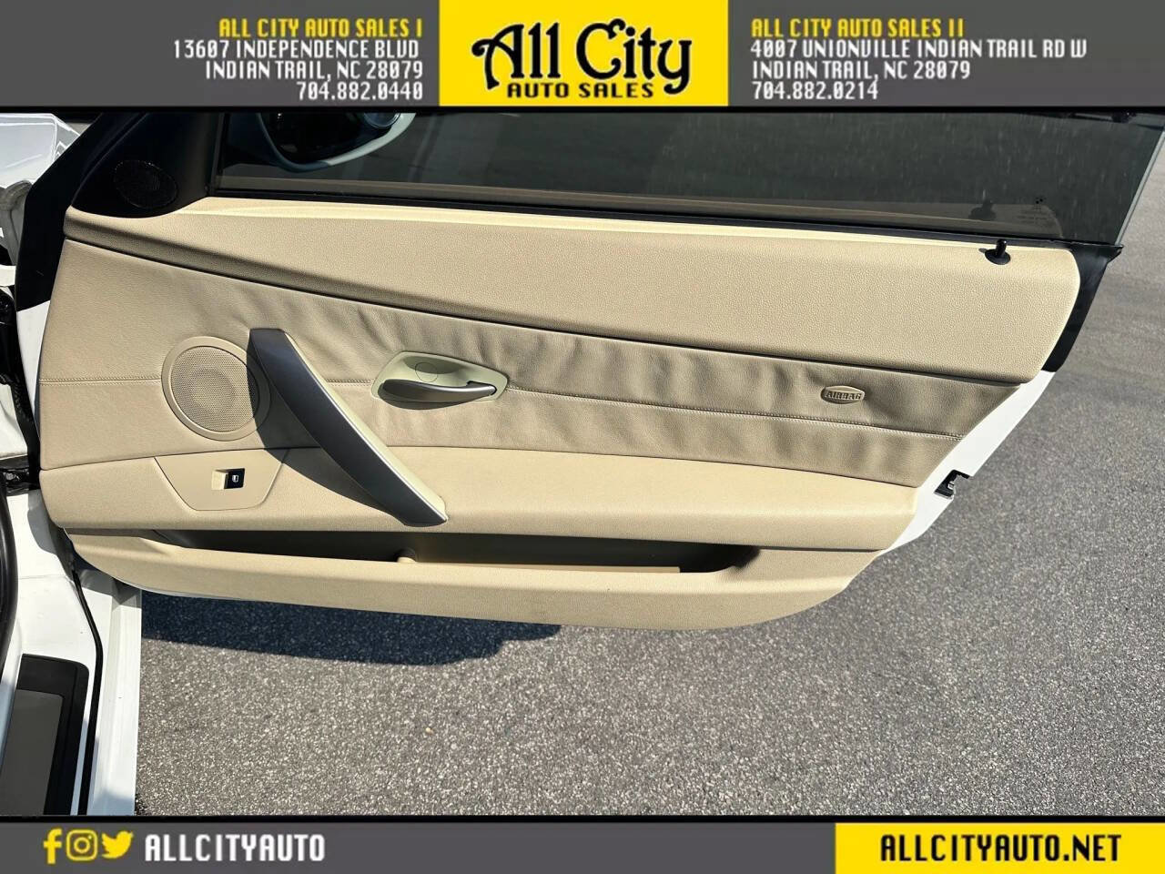 Used 2005 BMW Z4 2.5i image 24