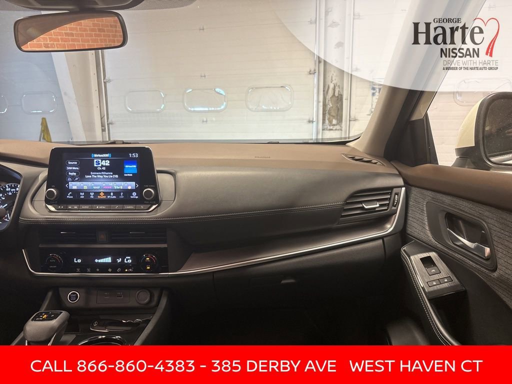 Certified 2023 Nissan Rogue SV image 34