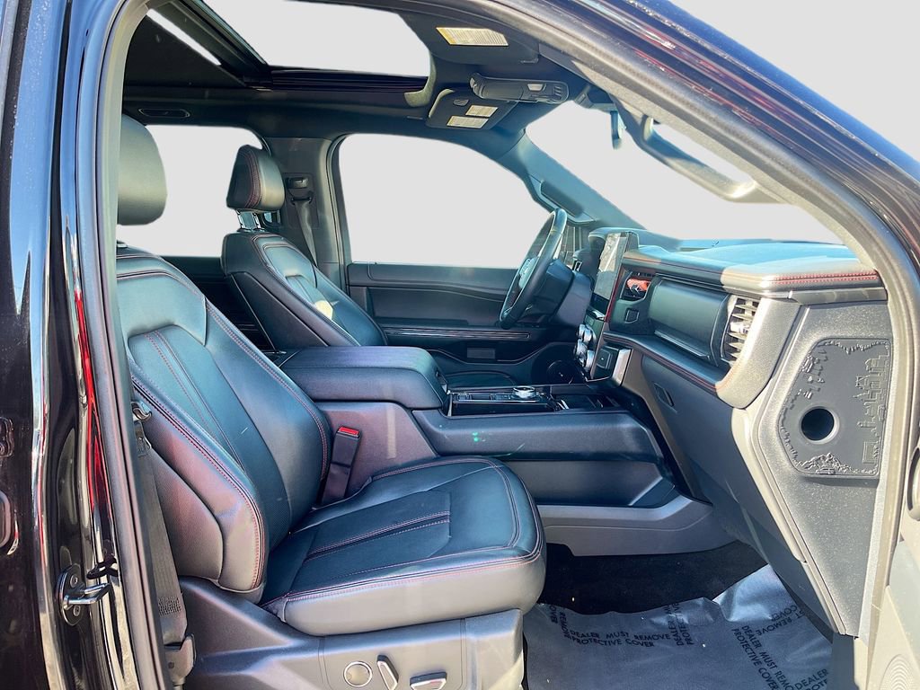 Used 2022 Ford Expedition Limited image 31