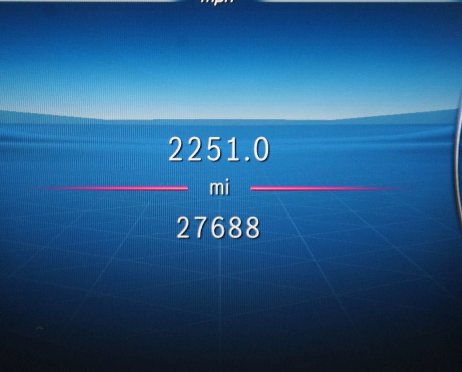 Used 2025 Mercedes-Benz GLC 300 image 4