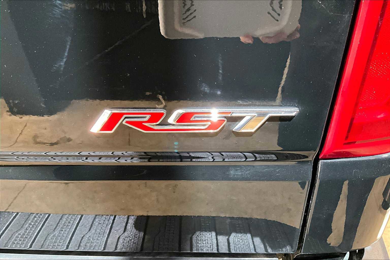 Used 2024 Chevrolet Silverado 1500 RST w/ Z71 Off-Road Package image 29