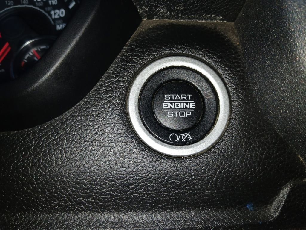 Used 2024 RAM 2500 Tradesman w/ Chrome Appearance Group image 18