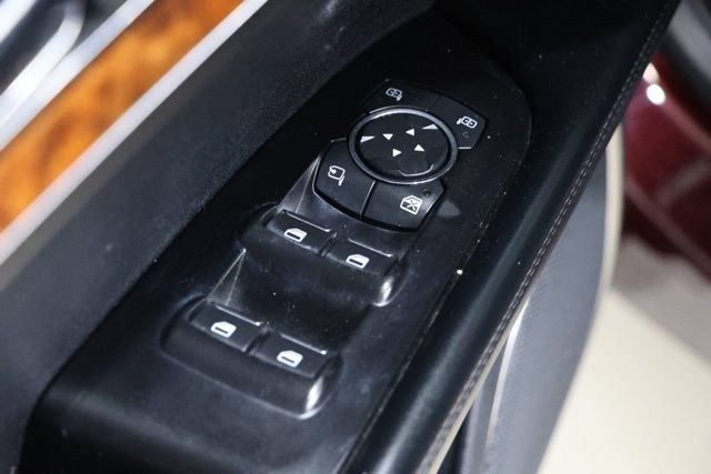 Used 2019 Lincoln Nautilus Select AWD/4WD image 21