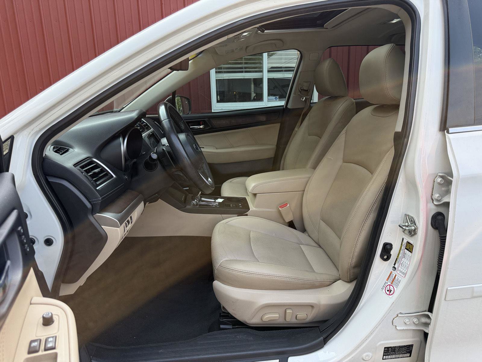 Used 2019 Subaru Outback 2.5i Limited w/ Popular Package #2 AWD/4WD image 8