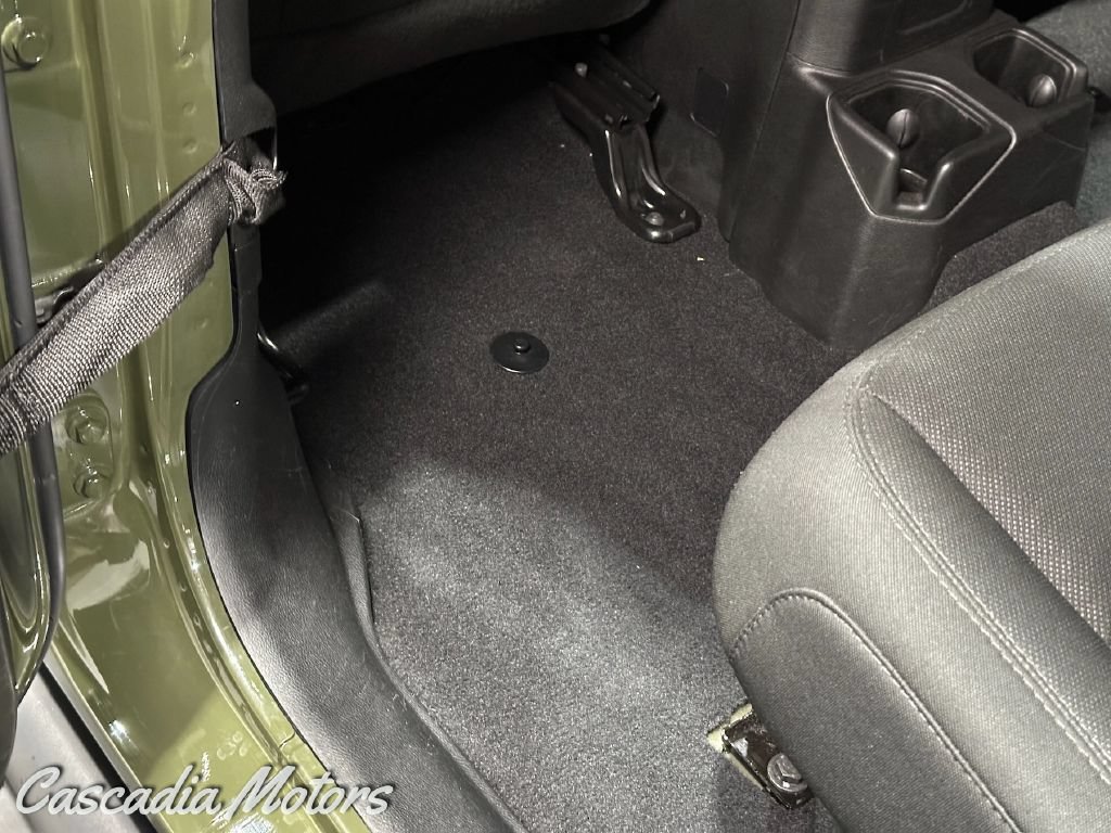 Used 2021 Jeep Wrangler Unlimited Sport AWD/4WD image 24