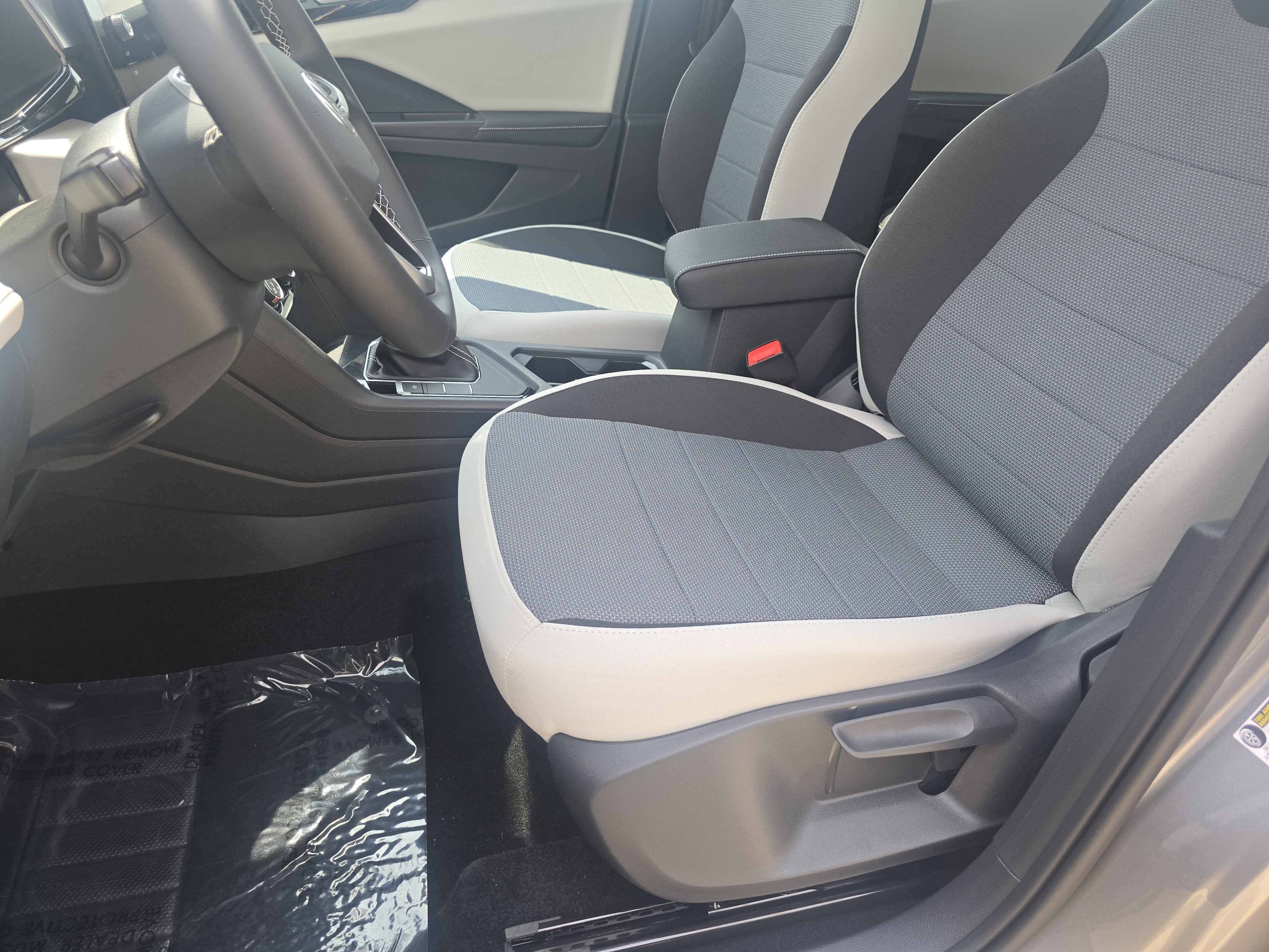 New 2025 Volkswagen Taos S image 22