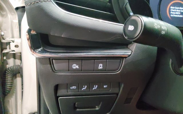 Used 2024 MAZDA MAZDA3 s image 29