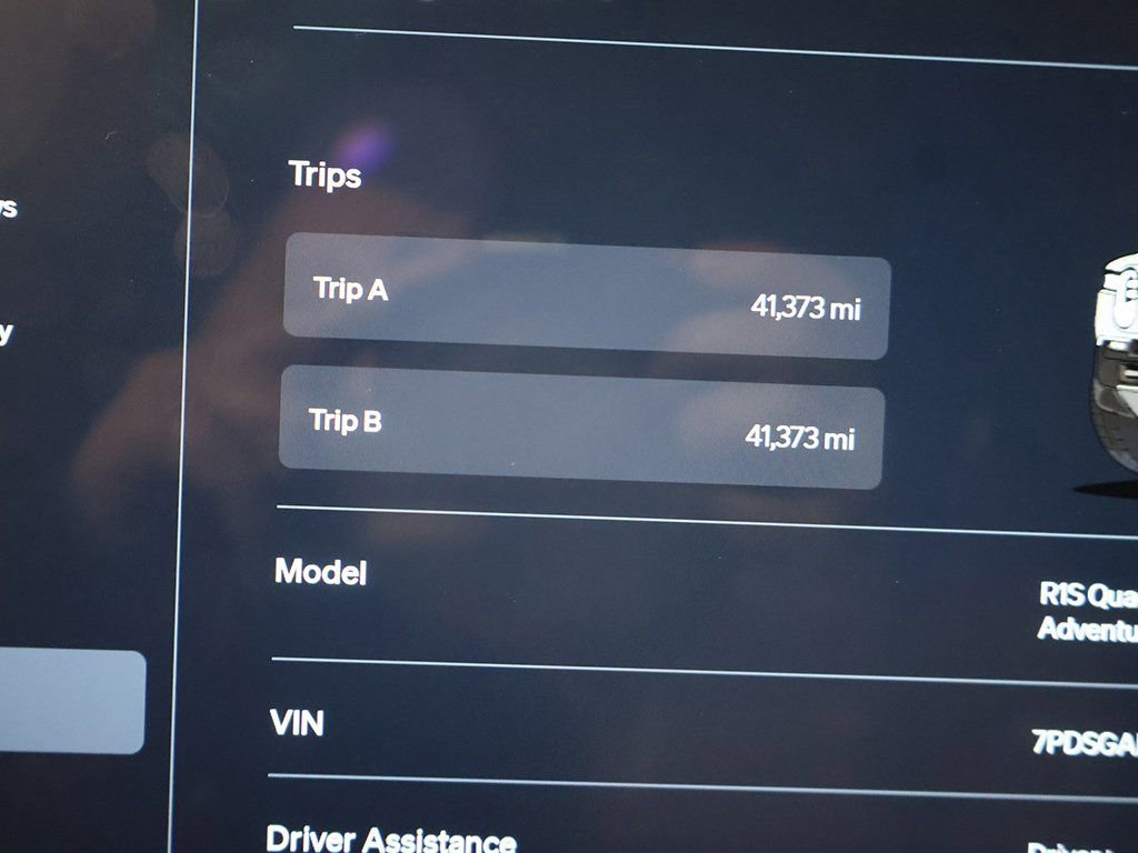 Used 2024 Rivian R1S Adventure image 43