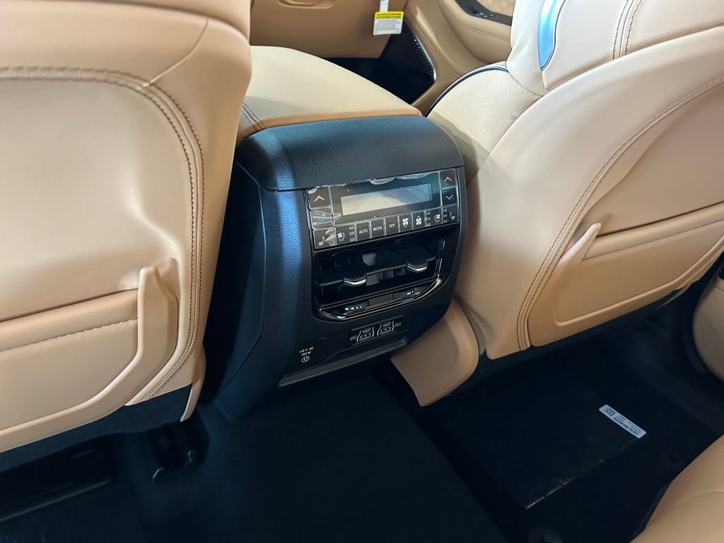 New 2025 Jeep Grand Cherokee Summit AWD/4WD image 38