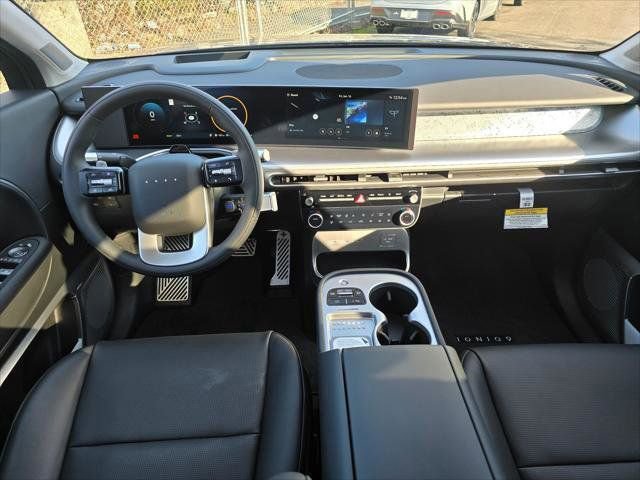 New 2026 Hyundai Ioniq 9 Calligraphy w/ Tow & Go Package AWD/4WD image 18