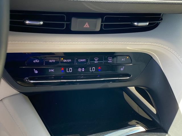 Certified 2023 Buick Envision Preferred AWD/4WD image 13