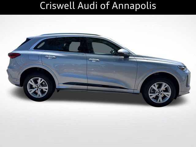 Certified 2025 Audi Q5 Premium w/ Convenience Package AWD/4WD image 9