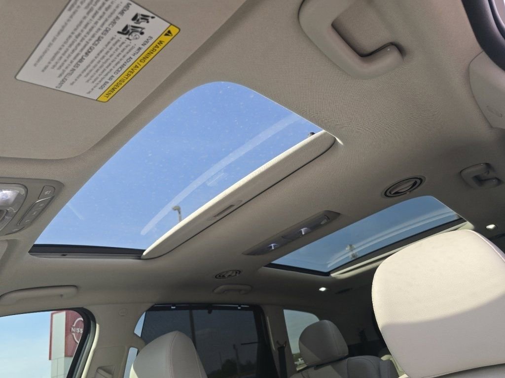 Used 2022 Kia Telluride SX w/ Towing Package image 3