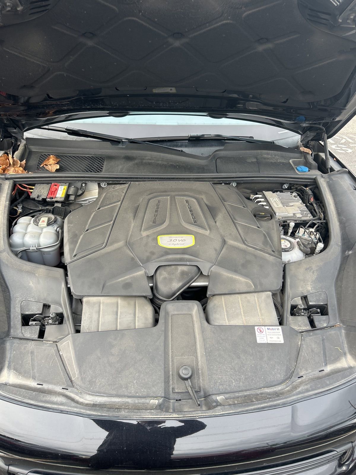 Used 2019 Porsche Cayenne E-Hybrid AWD/4WD image 13