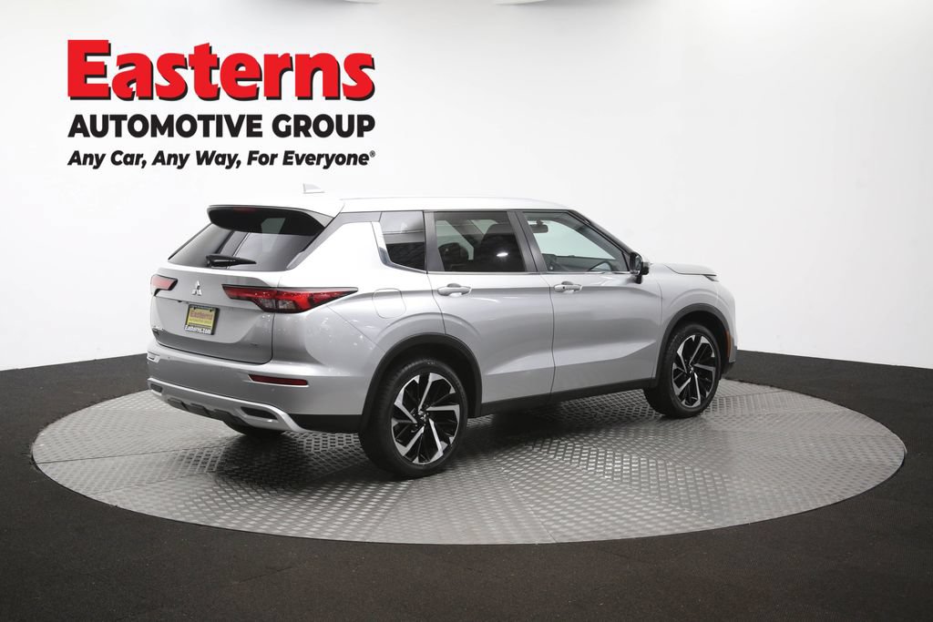 Used 2024 Mitsubishi Outlander SE AWD/4WD image 41