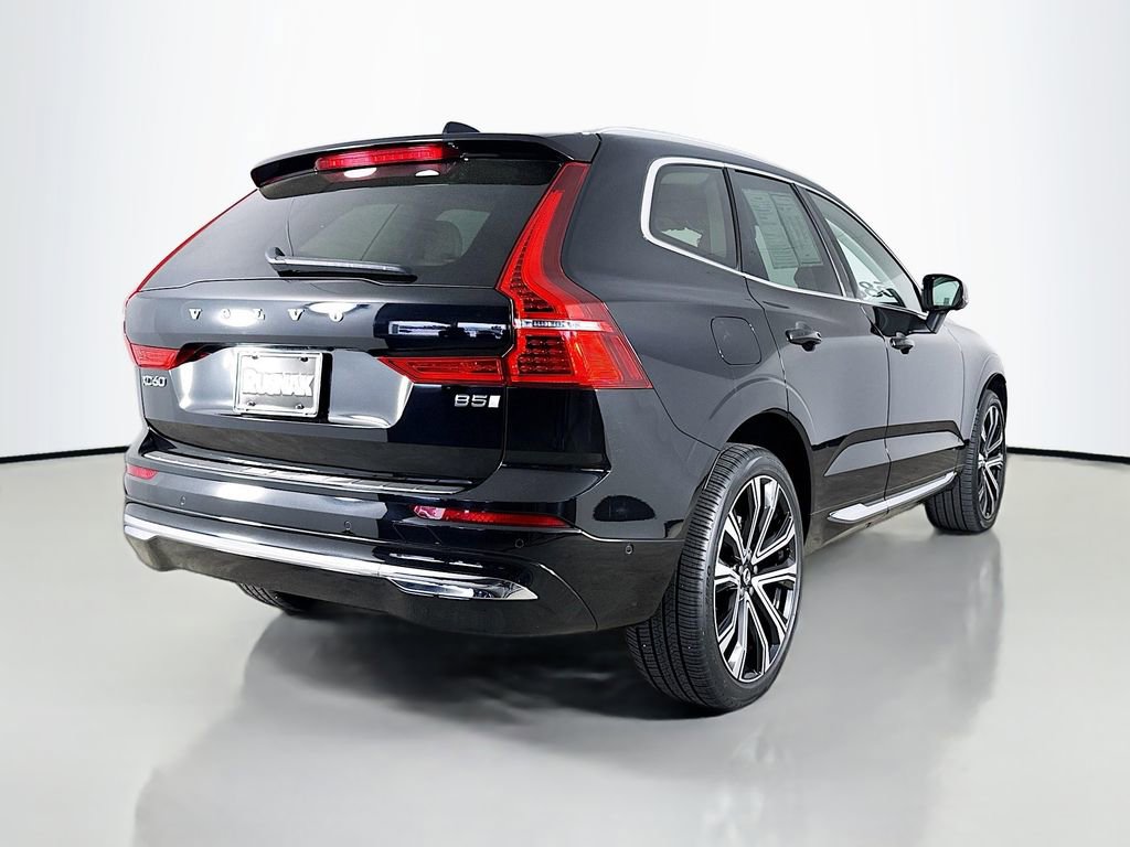 Used 2023 Volvo XC60 B5 Ultimate w/ Climate Package image 7