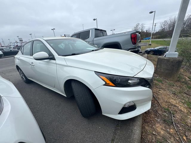 Used 2022 Nissan Altima 2.5 S image 3