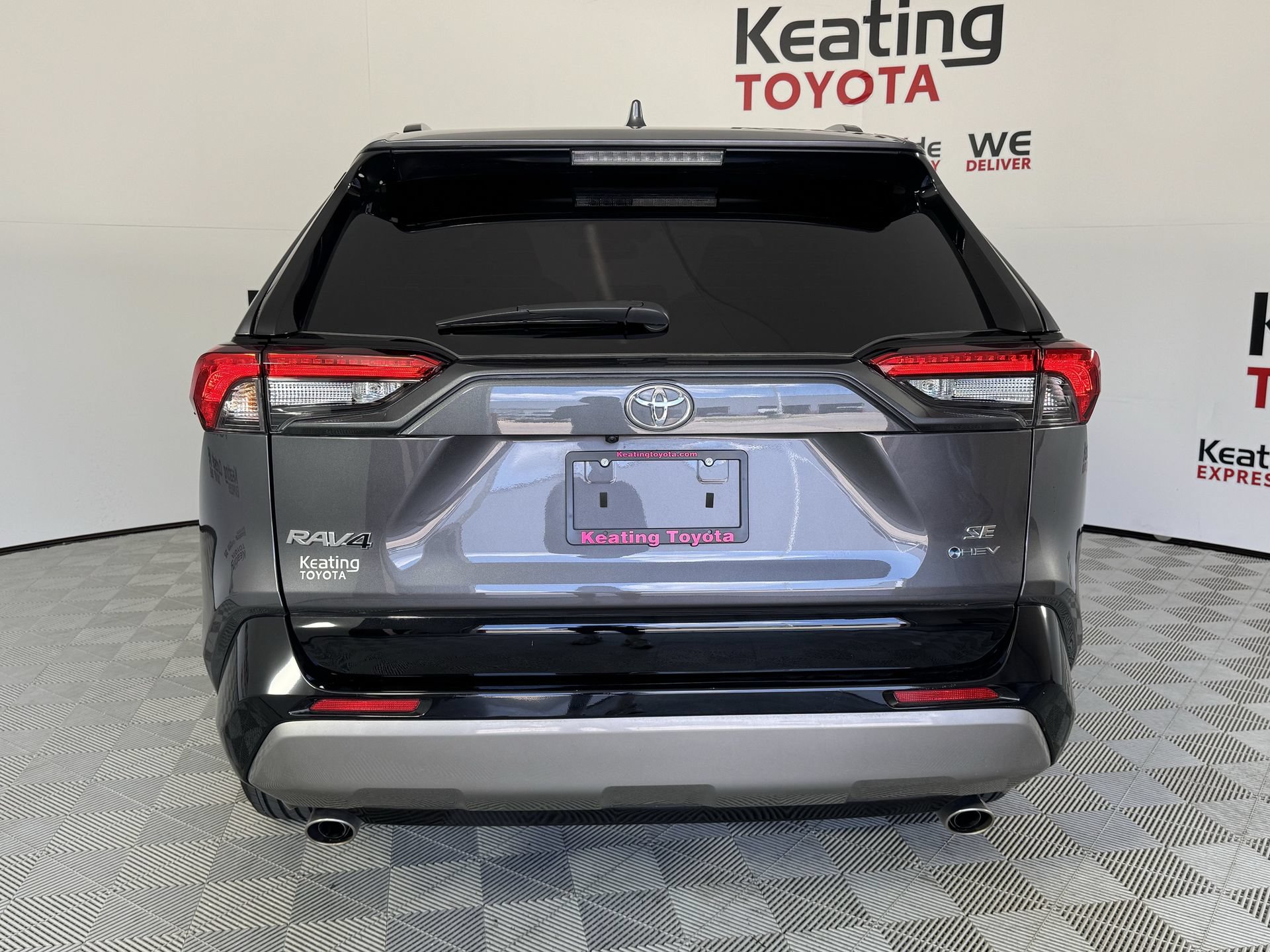 Used 2025 Toyota RAV4 SE w/ Convenience Package AWD/4WD image 6