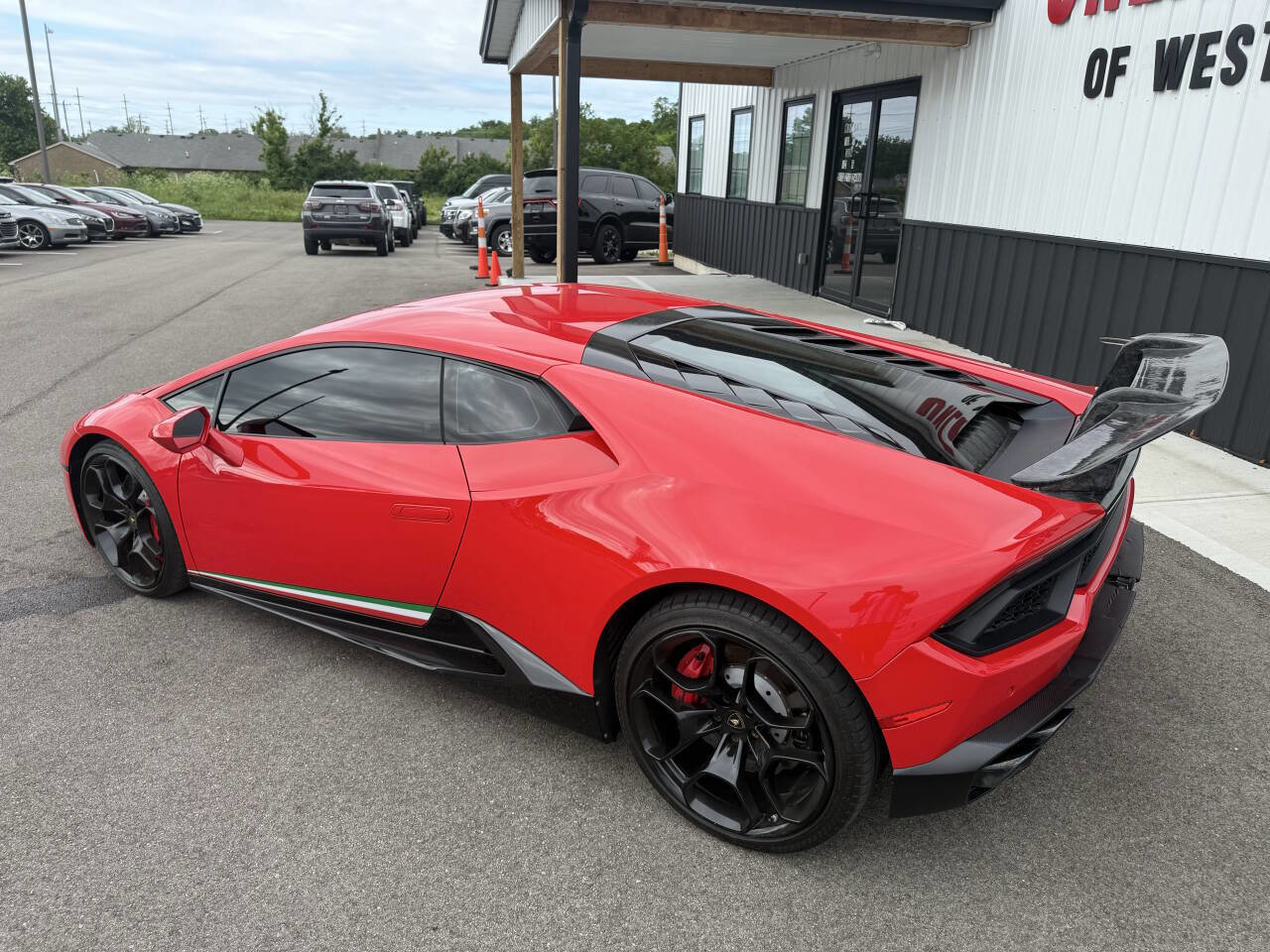 Used 2016 Lamborghini Huracan LP 580-2 RWD image 13