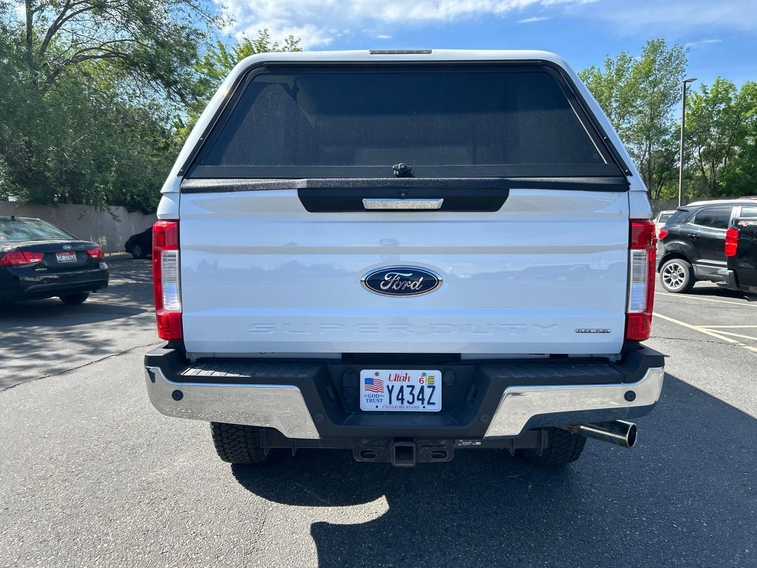 Used 2017 Ford F250 XLT w/ XLT Premium Package AWD/4WD image 18