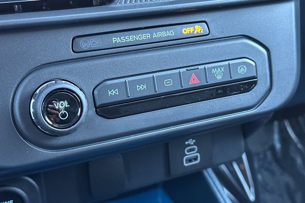 New 2025 Ford Maverick XLT w/ XLT Luxury Package image 16