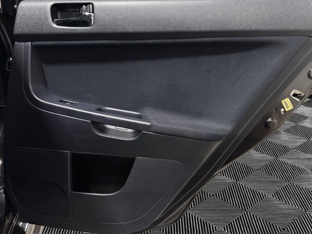 Used 2010 Mitsubishi Lancer Evolution GSR image 13
