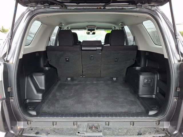 Certified 2019 Toyota 4Runner TRD Off-Road image 28