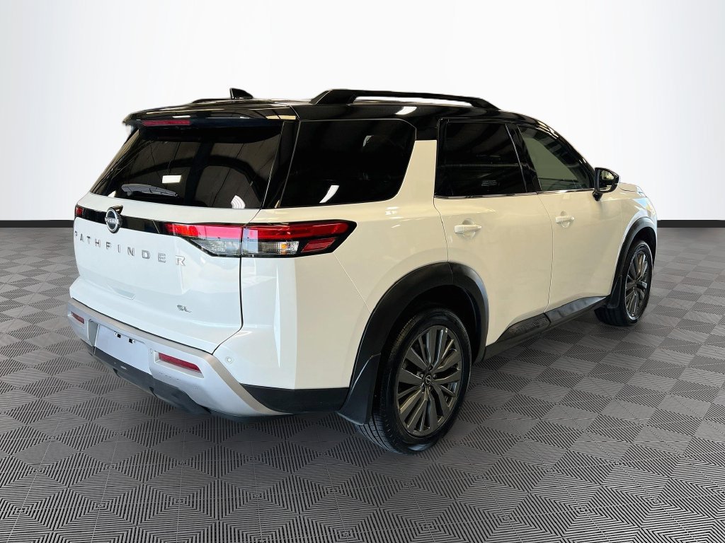Used 2024 Nissan Pathfinder SL w/ SL Premium Package FWD image 7