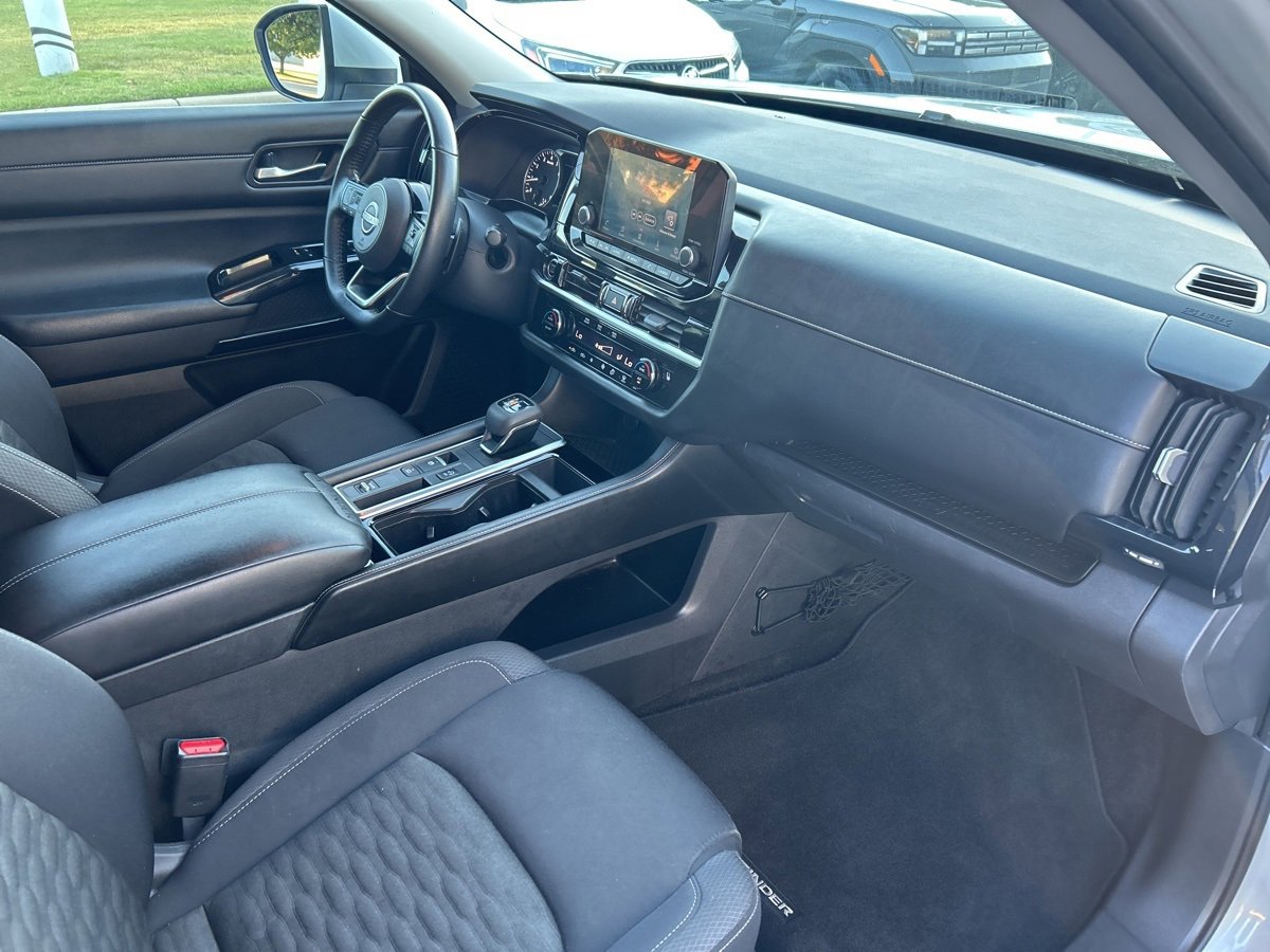 Used 2022 Nissan Pathfinder SV w/ Cargo Package image 39