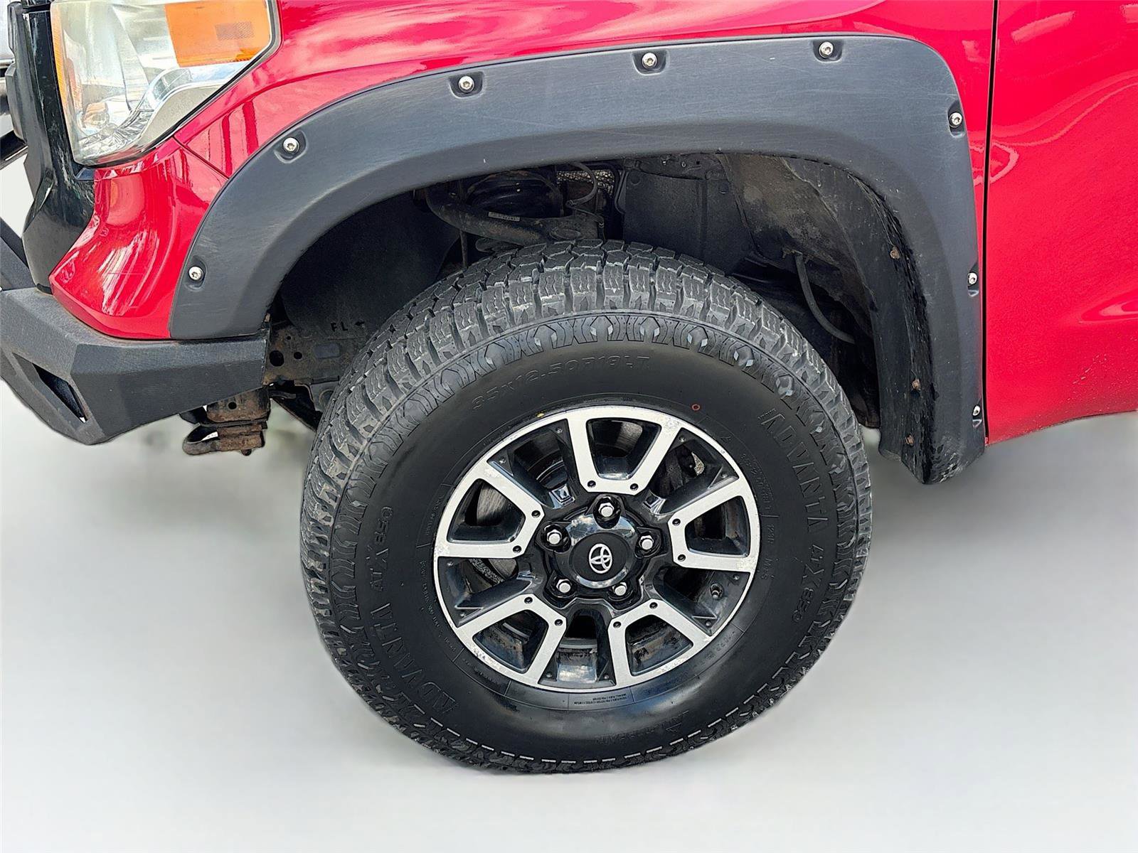 Used 2014 Toyota Tundra SR5 w/ TRD Off Road Package AWD/4WD image 29