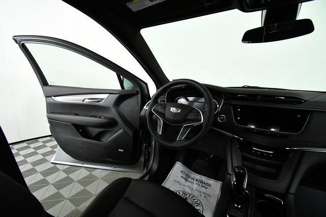 New 2026 Cadillac XT5 Luxury w/ LPO, Floor Liner Package FWD image 23