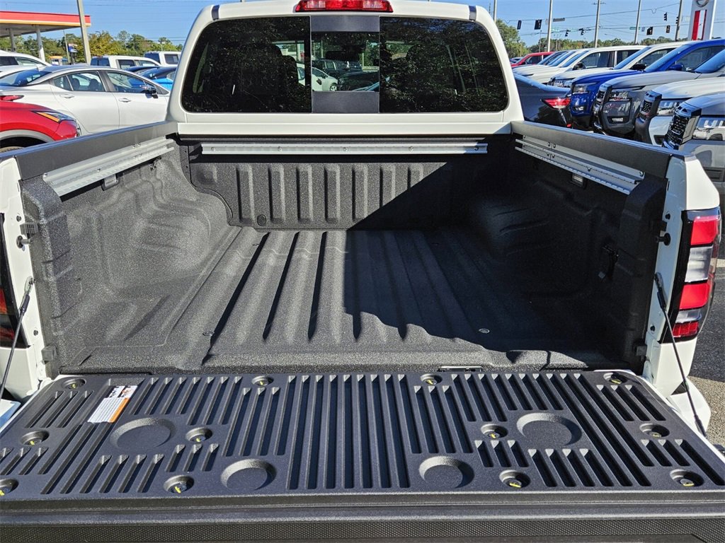 New 2026 Nissan Frontier SV image 9