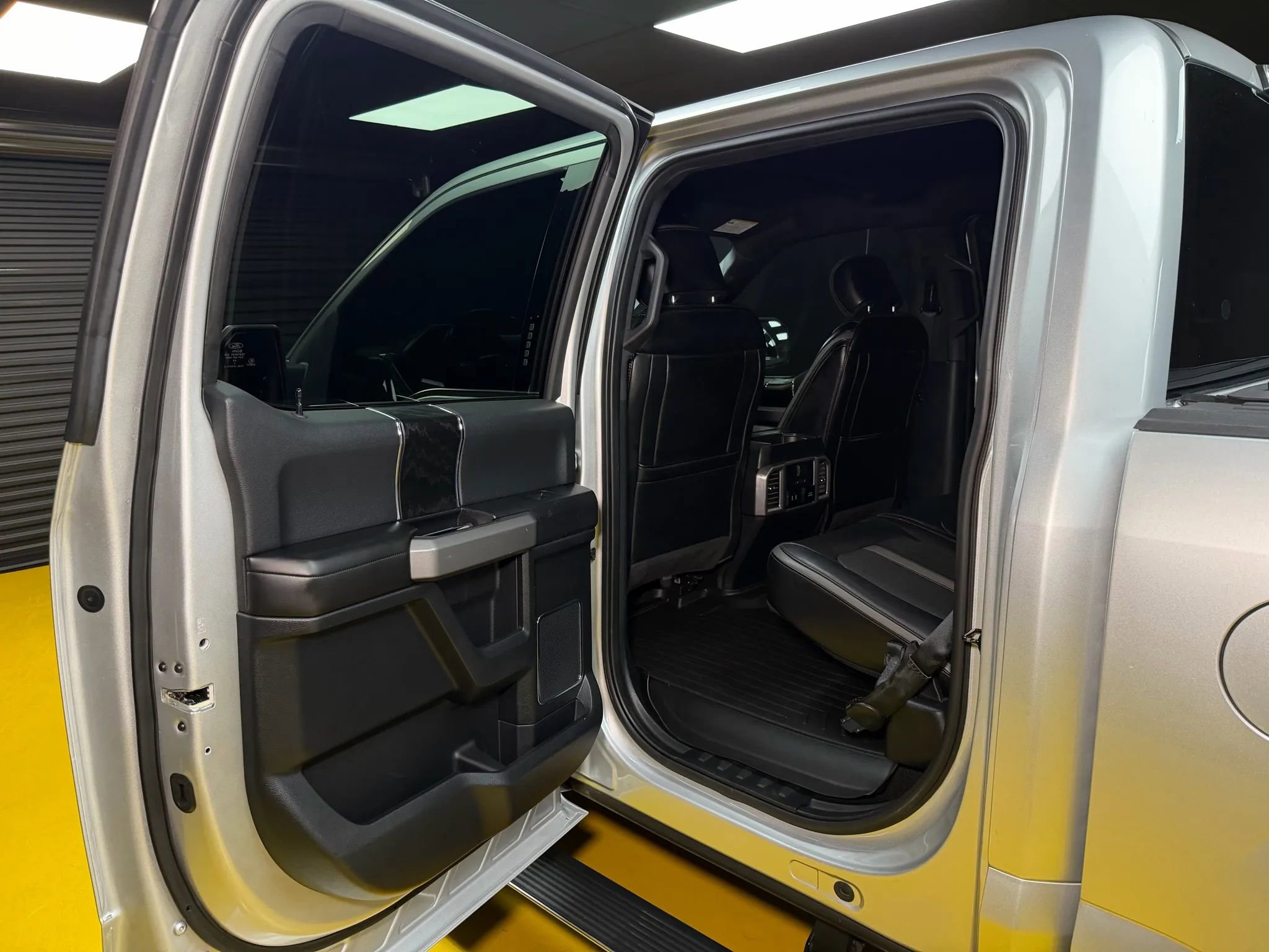 Used 2019 Ford F150 Platinum image 17