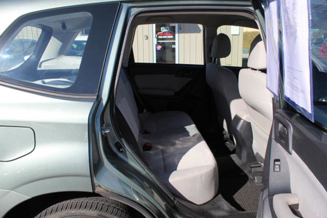 Used 2016 Subaru Forester 2.5i image 16