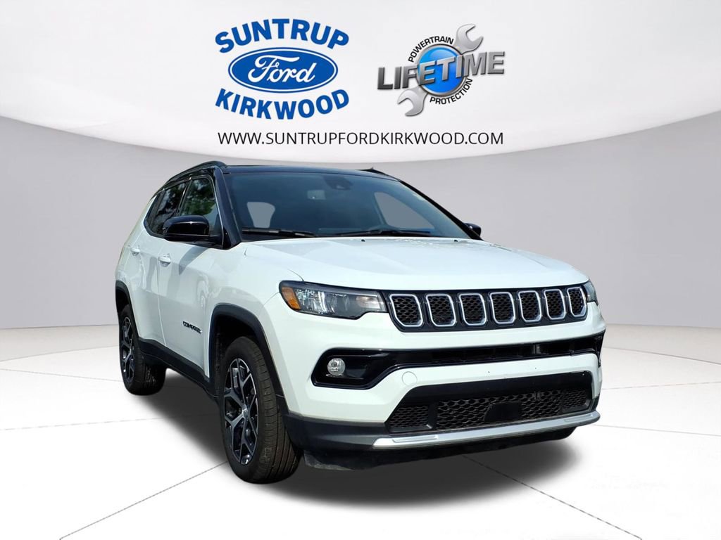 Used 2025 Jeep Compass Limited image 2