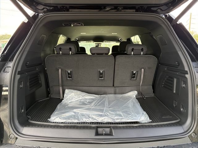 New 2026 Chevrolet Traverse LT w/ Midnight/Sport Edition FWD image 10