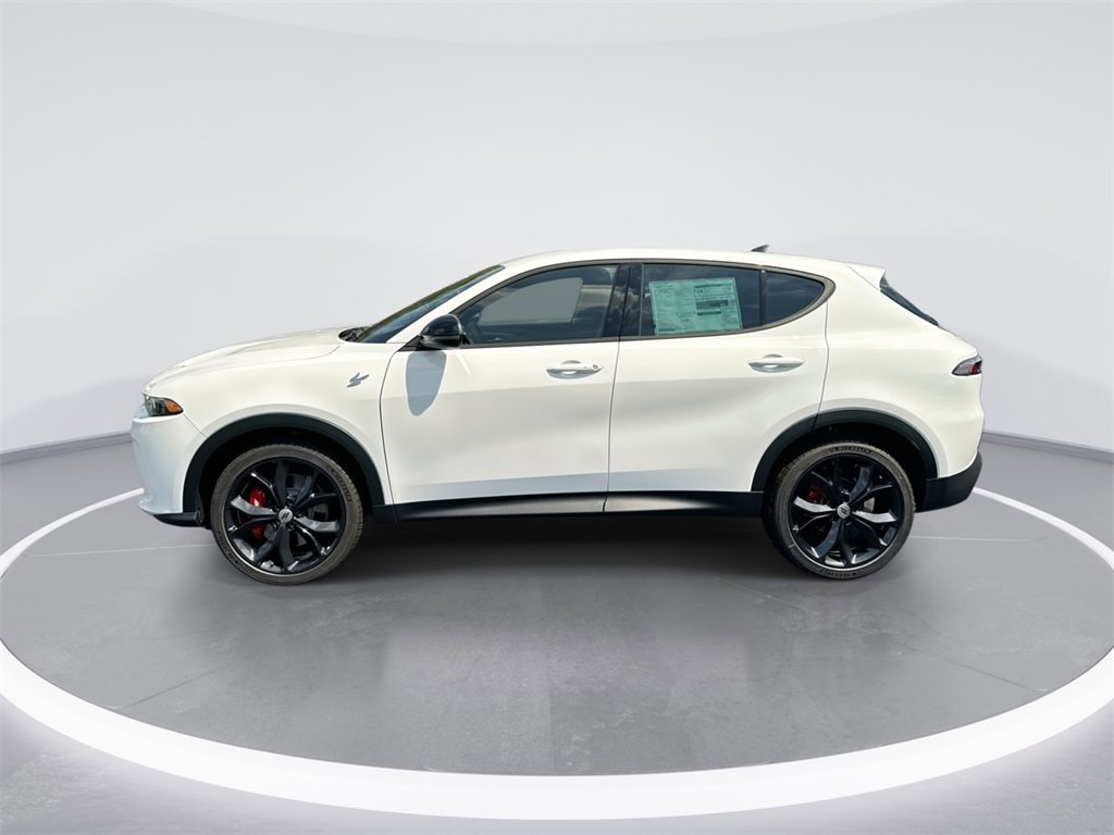 New 2025 Dodge Hornet GT w/ Track Pack image 5