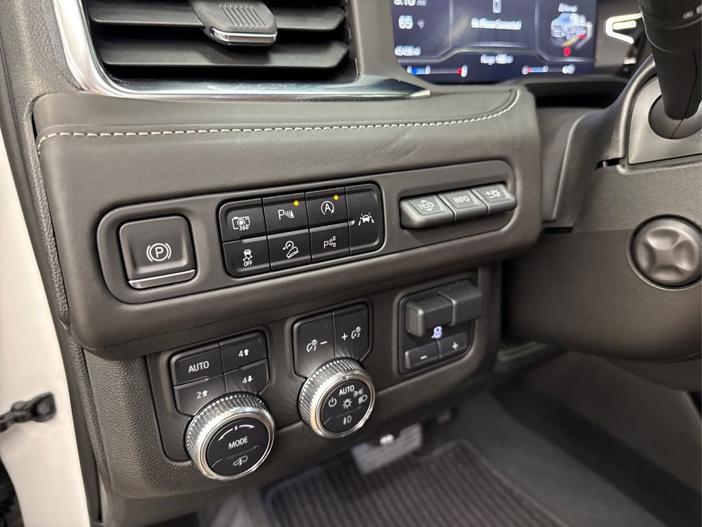 Used 2023 GMC Yukon Denali Ultimate image 44