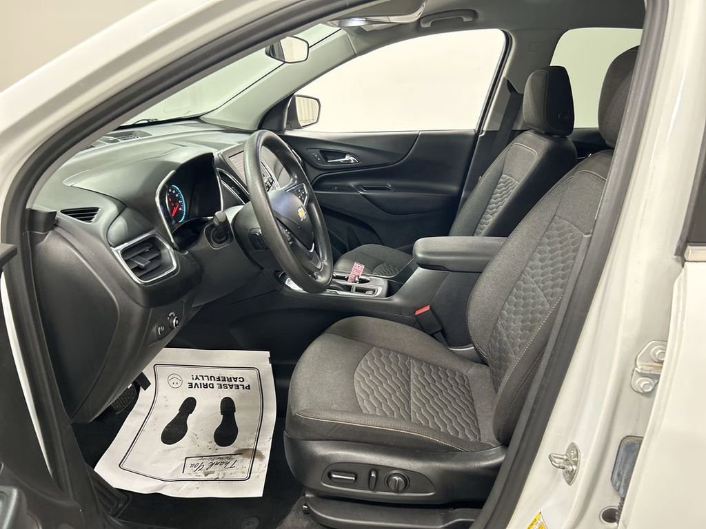 Used 2020 Chevrolet Equinox LT FWD image 9