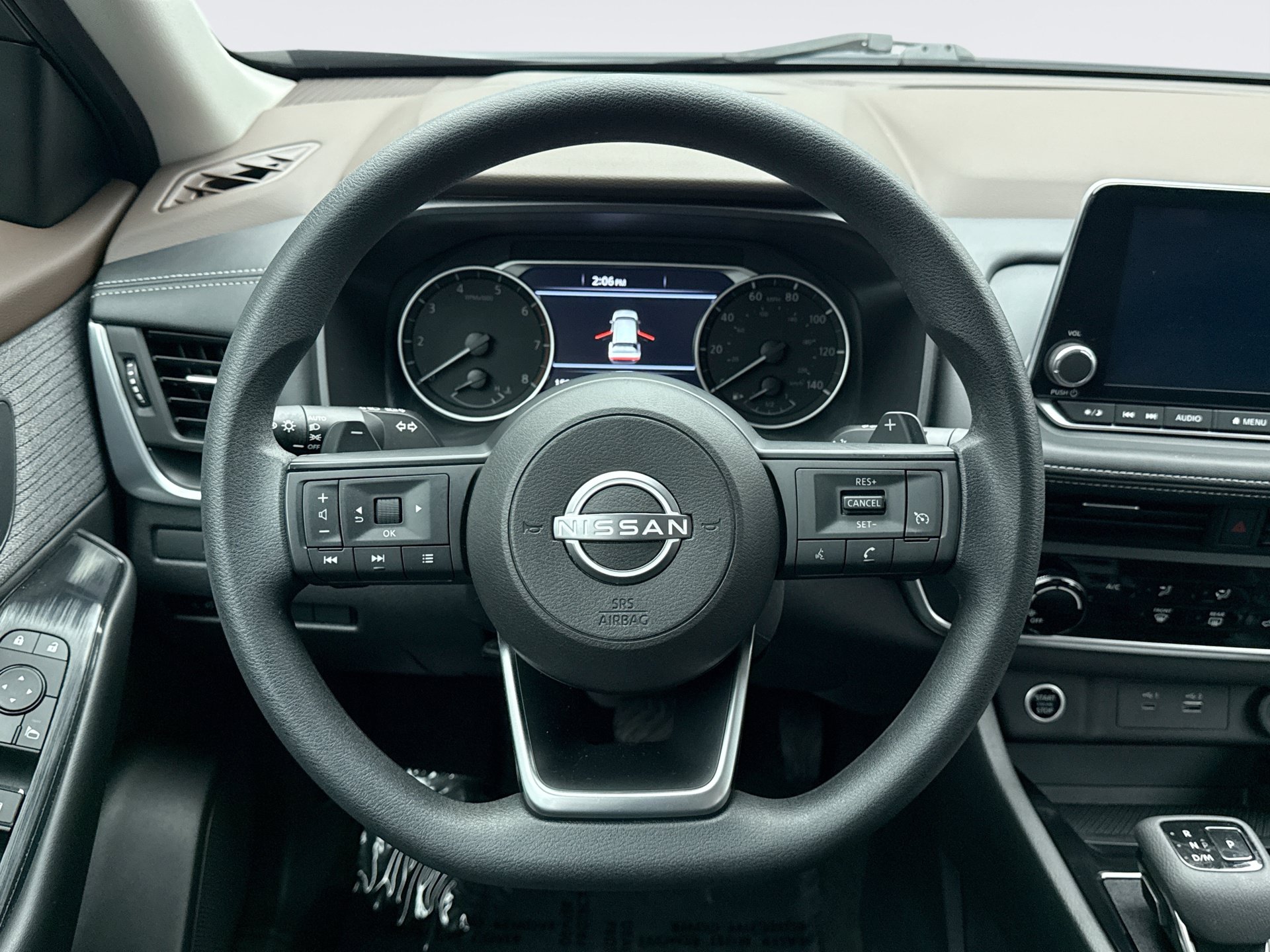 Used 2023 Nissan Rogue S AWD/4WD image 12