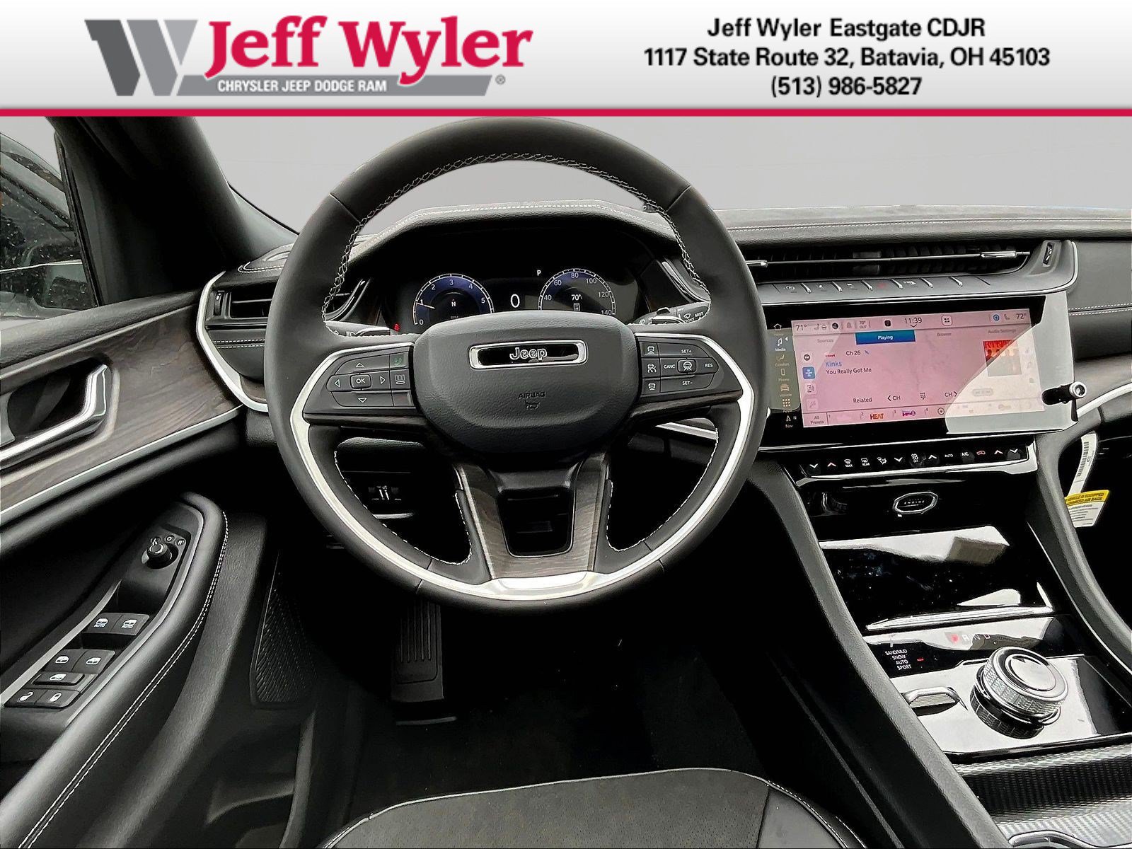 New 2026 Jeep Grand Cherokee Altitude AWD/4WD image 9