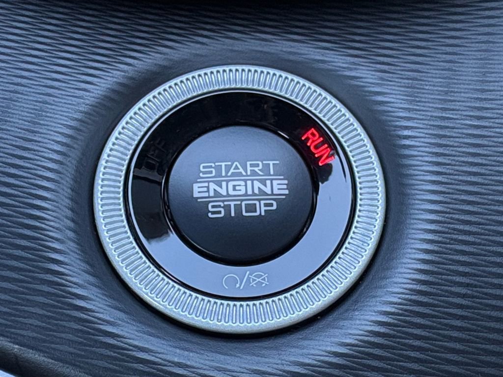 New 2026 Jeep Grand Cherokee Laredo AWD/4WD image 18