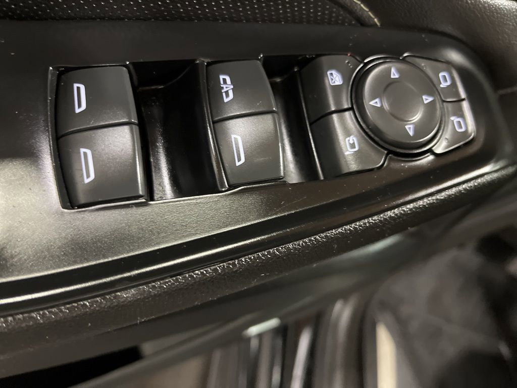 Certified 2022 Chevrolet Traverse Premier w/ Redline Edition image 14