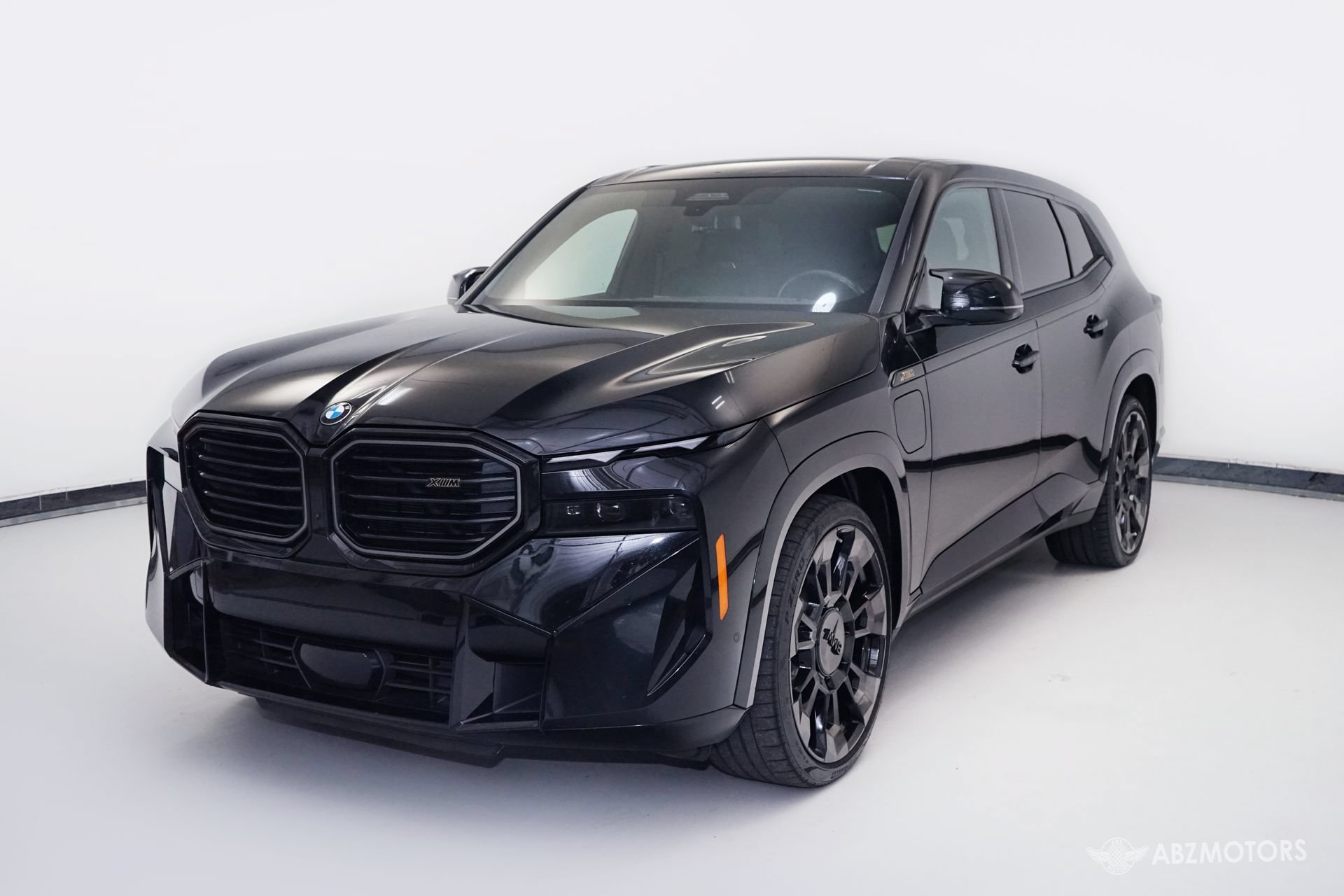 Used 2023 BMW XM AWD/4WD image 2