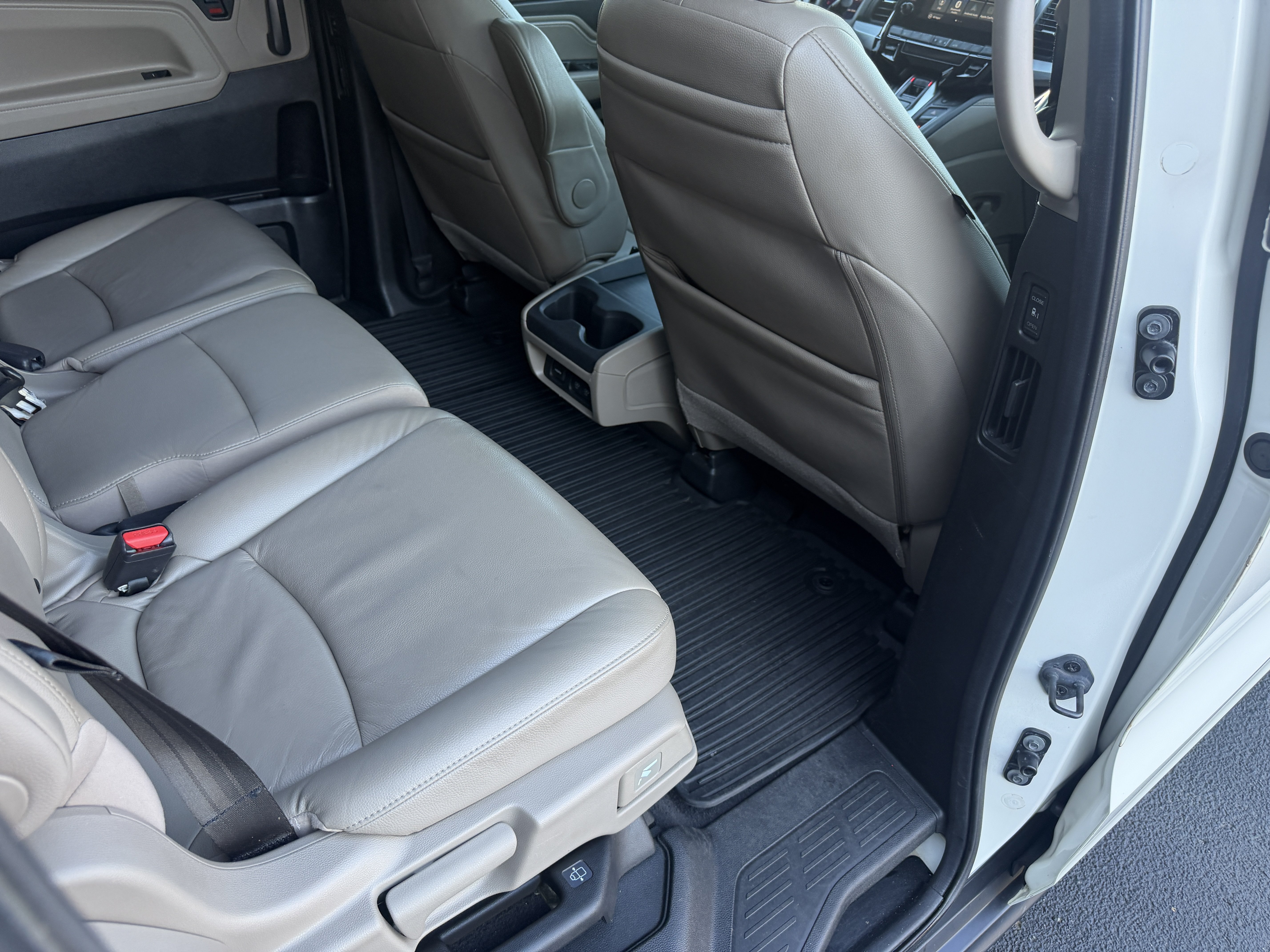 Used 2018 Honda Odyssey EX-L image 18