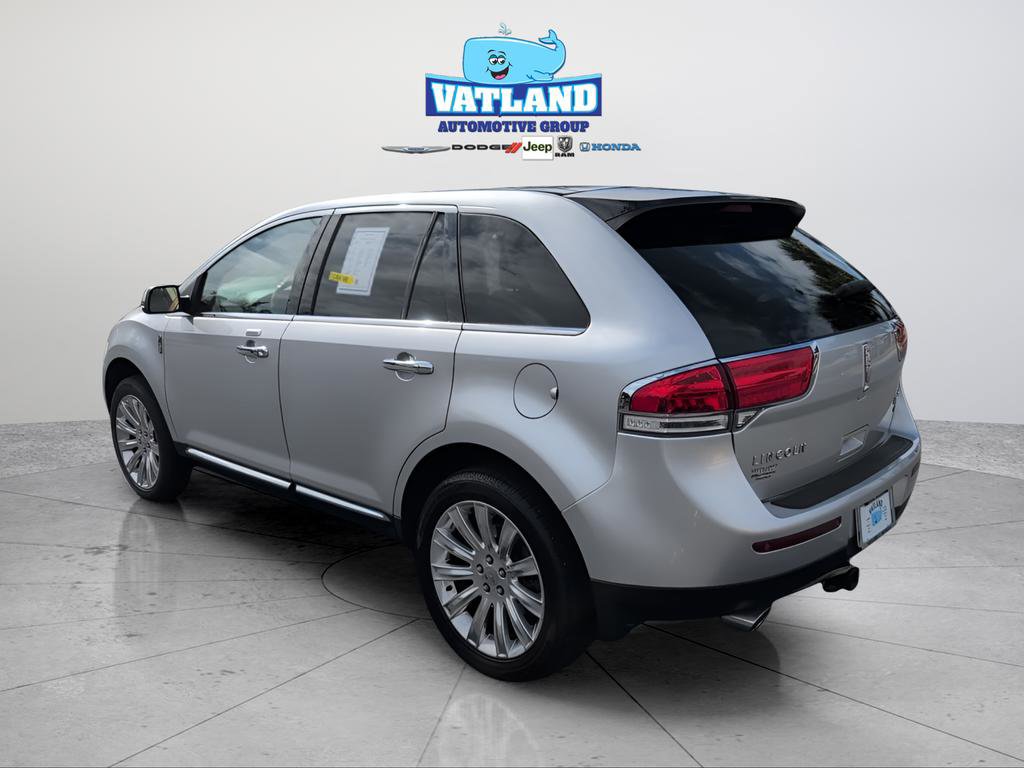 Used 2012 Lincoln MKX AWD image 3